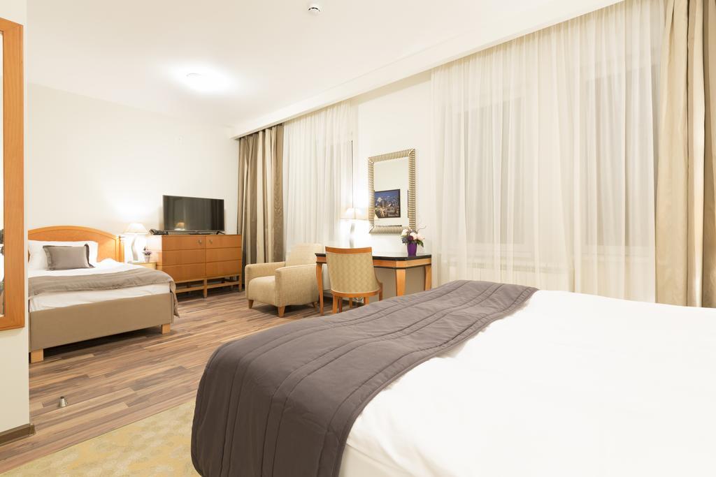 Hotel Avalon Garni Belgrád Szoba fotó