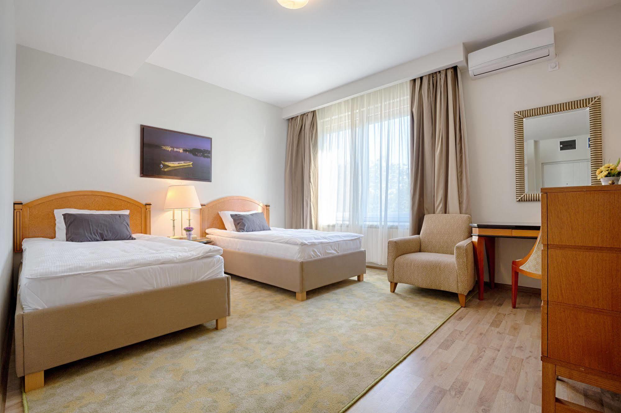 Hotel Avalon Garni Belgrád Kültér fotó