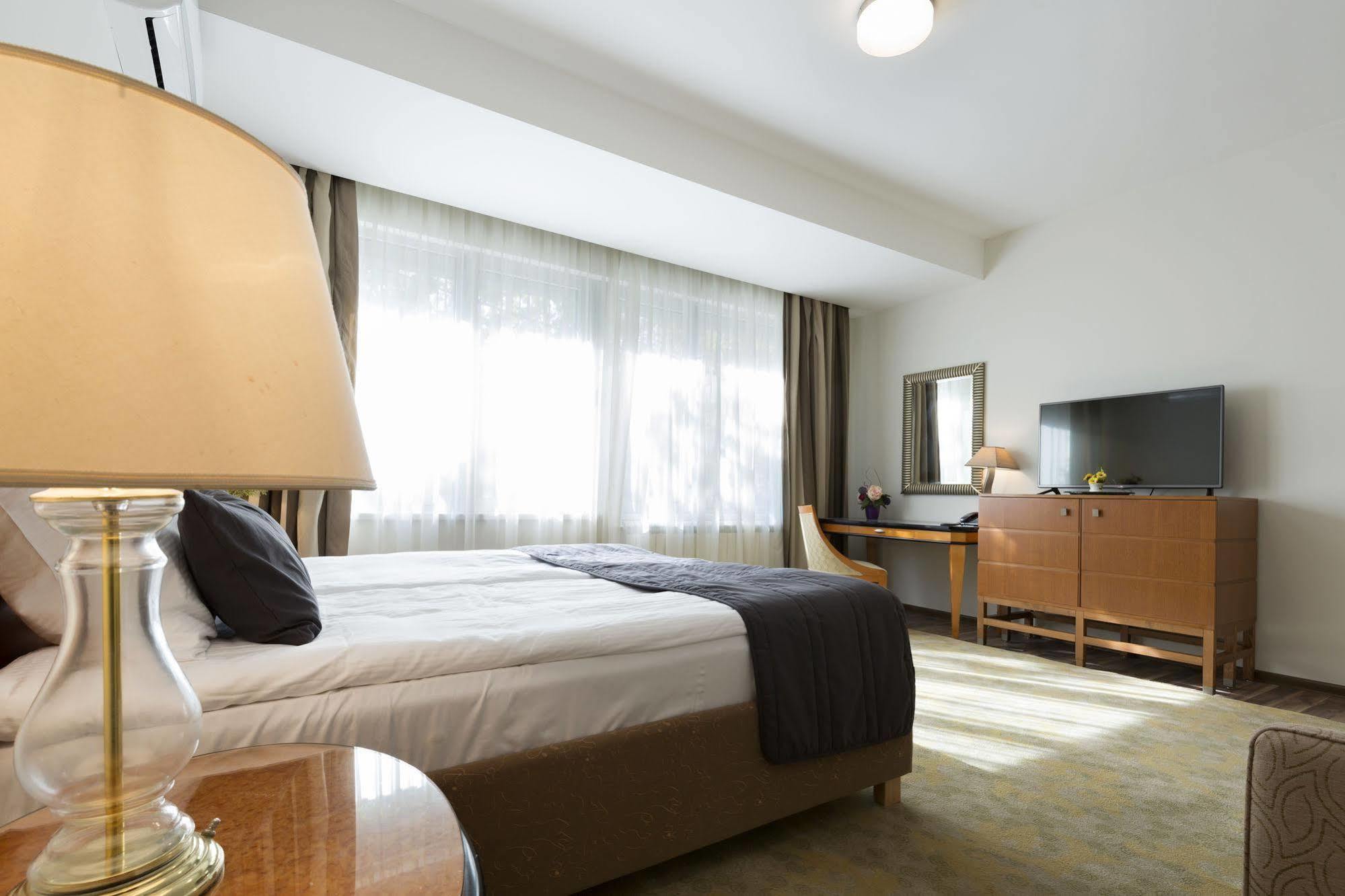 Hotel Avalon Garni Belgrád Kültér fotó